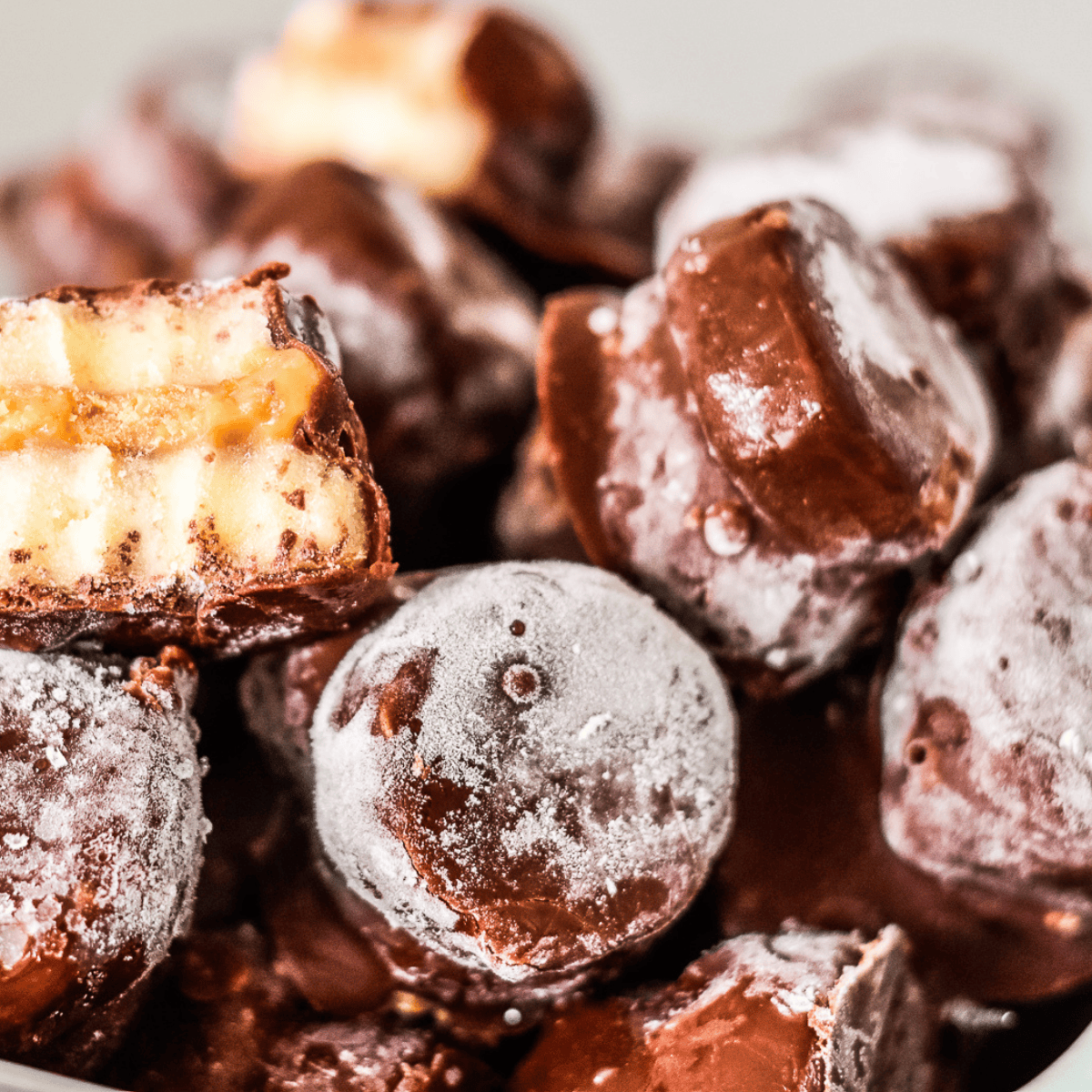Frozen Chocolate Peanut Banana Bites